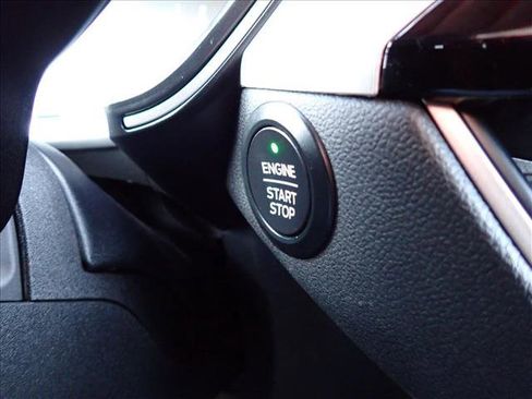 Used 2021 Ford Escape SEL image 24