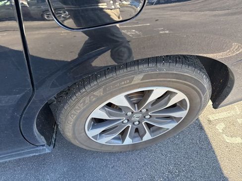 Used 2024 Honda Odyssey EX-L image 4