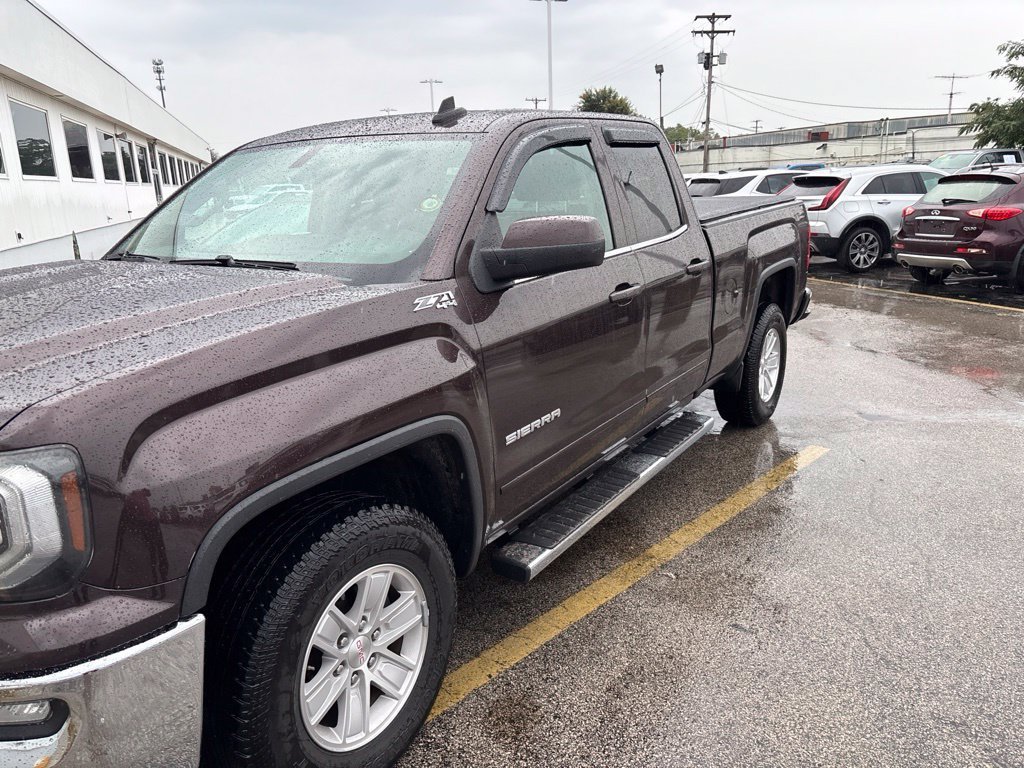 Used 2016 GMC Sierra 1500 SLE w/ SLE Value Package AWD/4WD image 1