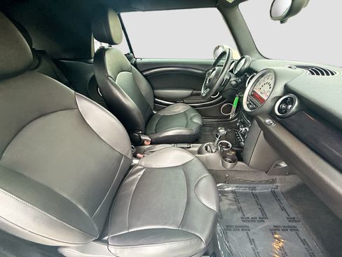 Used 2014 MINI Cooper S FWD image 25