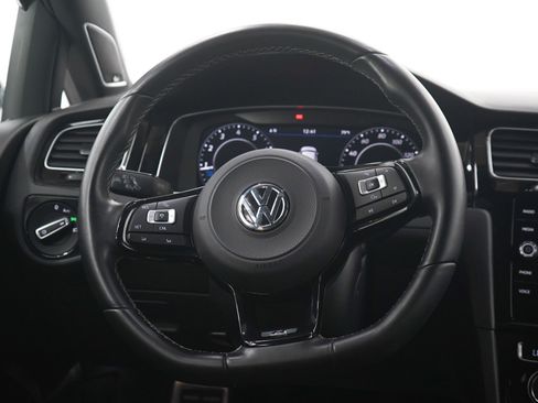 Used 2018 Volkswagen Golf R 4-Door AWD/4WD image 15