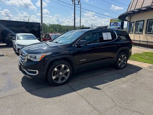 Used 2018 GMC Acadia SLT AWD/4WD image 3