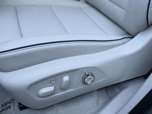 New 2026 Buick Enclave Avenir w/ Super Cruise Package FWD image 15