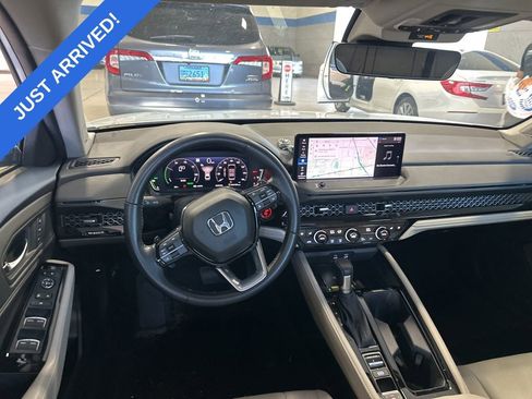 Used 2024 Honda Accord Touring image 6