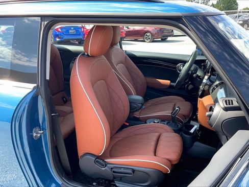 Used 2024 MINI Cooper S FWD image 9