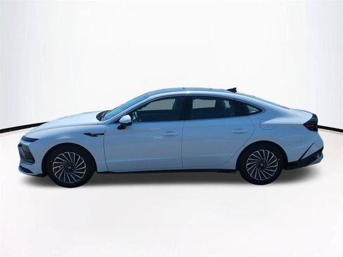 New 2026 Hyundai Sonata Limited FWD image 8
