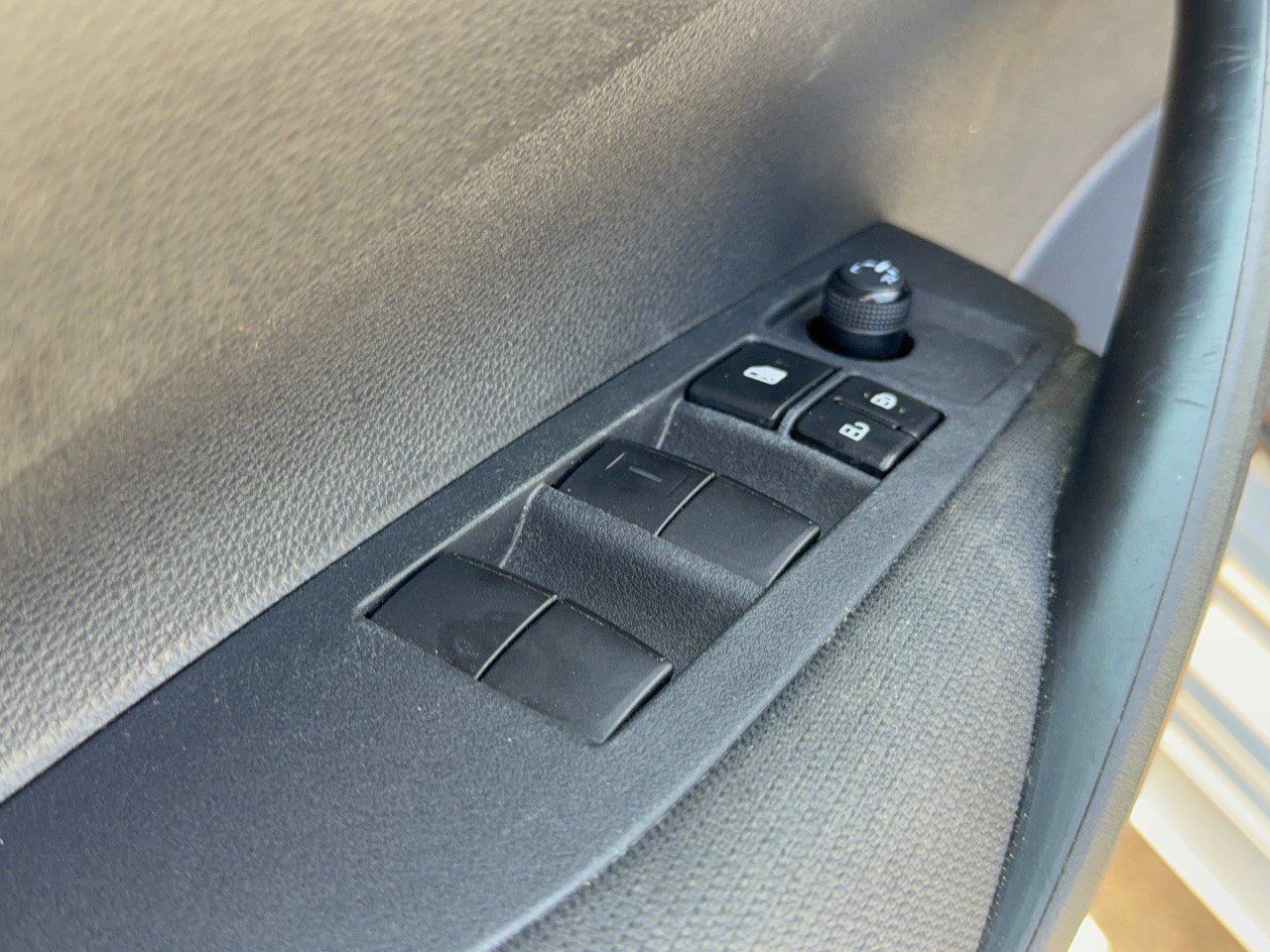 Used 2023 Toyota Corolla LE FWD image 15