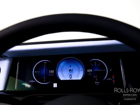 New 2027 Rolls-Royce Phantom Sedan RWD image 14