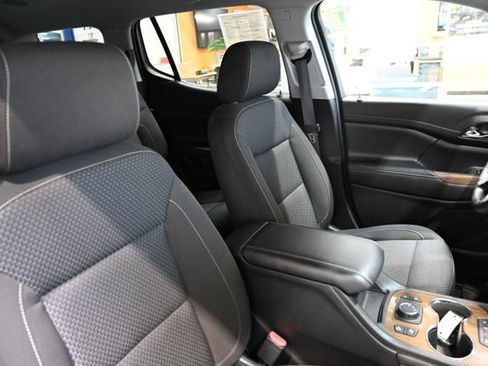 Used 2021 GMC Acadia SLE w/ Driver Convenience Package FWD image 8