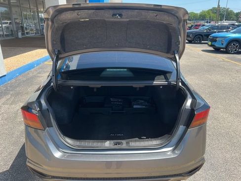 Used 2024 Nissan Altima 2.5 SL AWD/4WD image 9