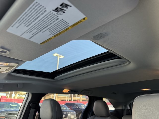 Used 2025 Toyota Sienna XLE FWD image 26