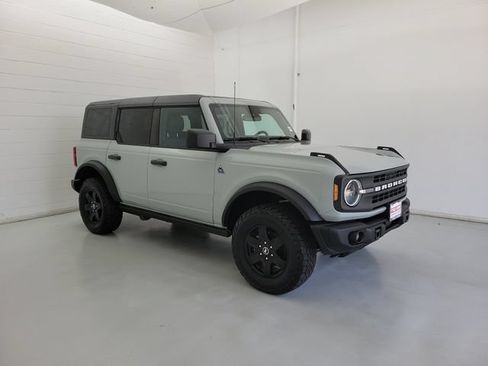 Used 2024 Ford Bronco Black Diamond AWD/4WD image 4