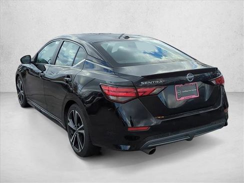 Used 2022 Nissan Sentra SR w/ Electronics Package image 5