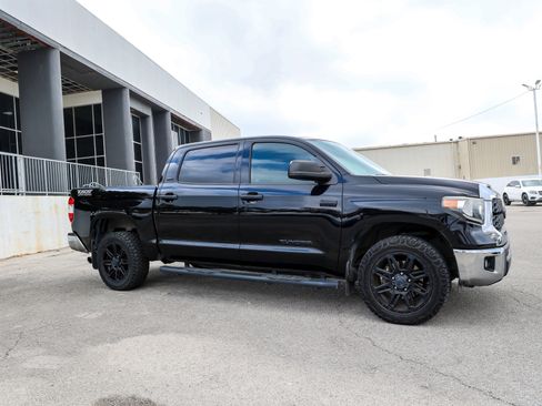 Used 2020 Toyota Tundra SR5 w/ SR5 Upgrade Package image 6