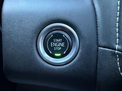 Used 2024 GMC Yukon XL Denali Ultimate image 53