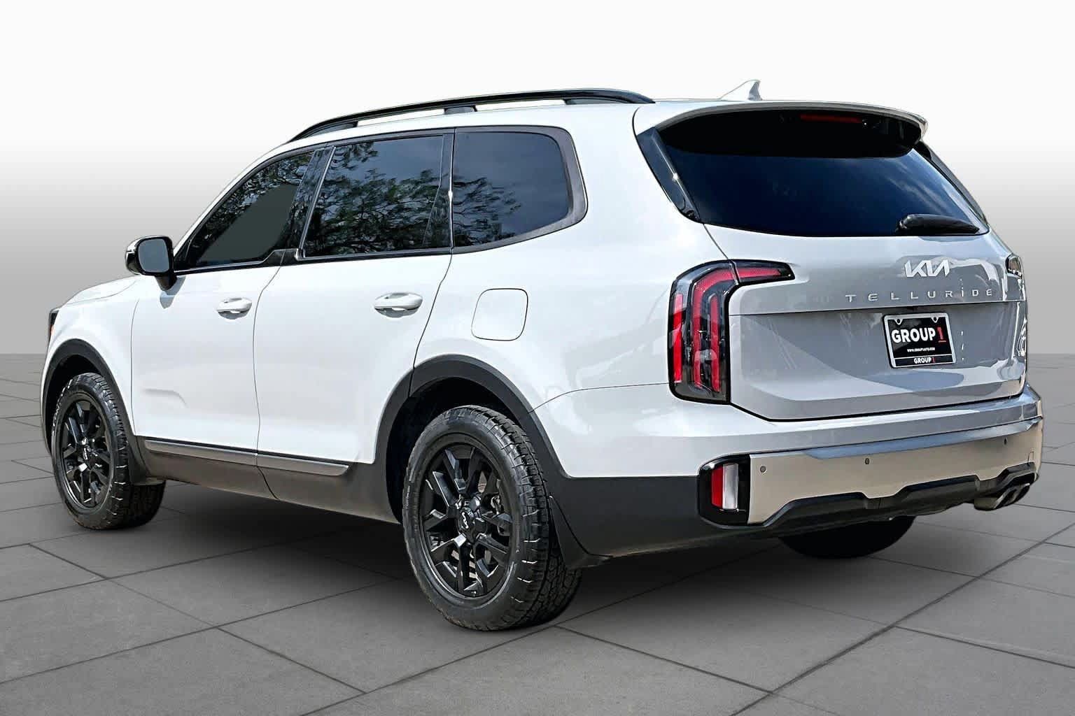 Used 2023 Kia Telluride SX Prestige X-Pro AWD/4WD image 12
