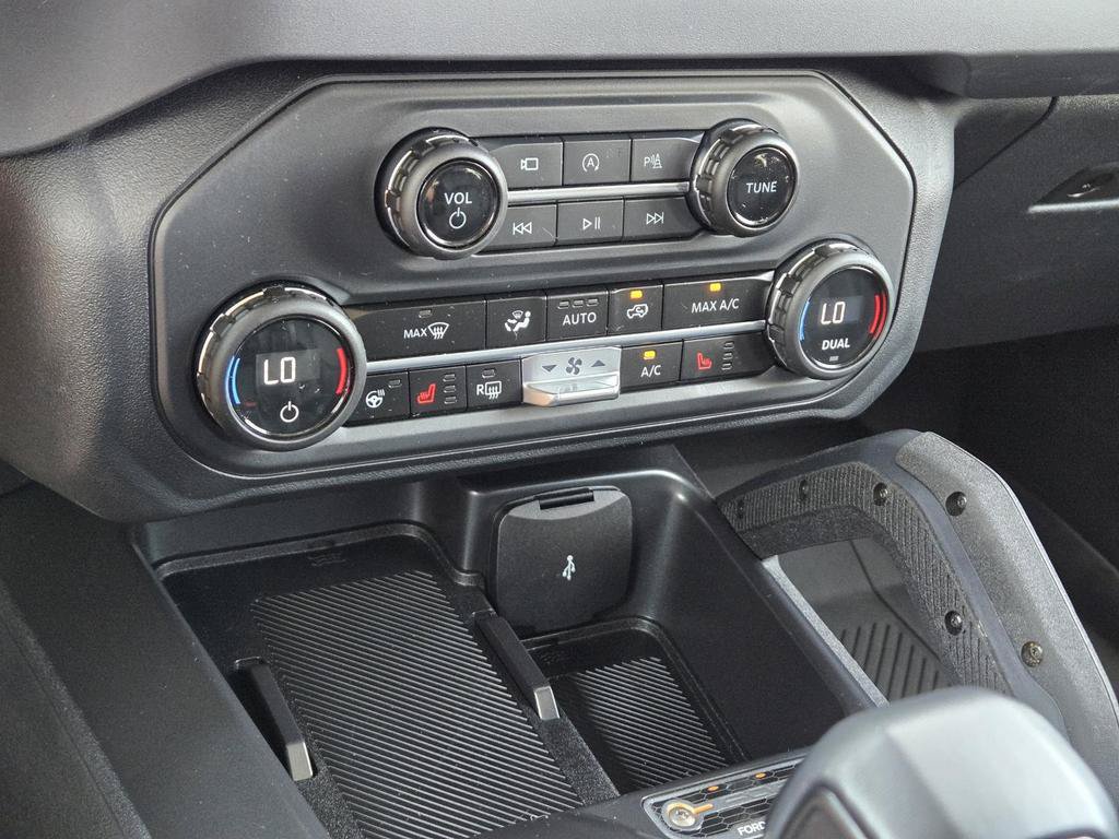 Used 2025 Ford Bronco Raptor AWD/4WD image 29