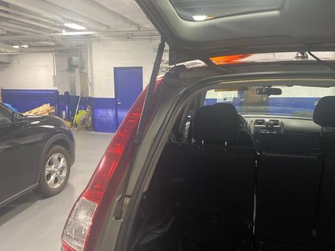 Used 2011 Honda CR-V SE image 17