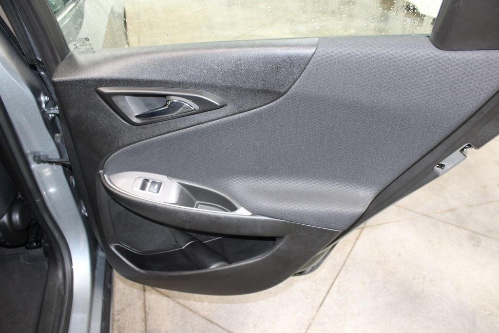 Used 2024 Chevrolet Malibu LT FWD image 23