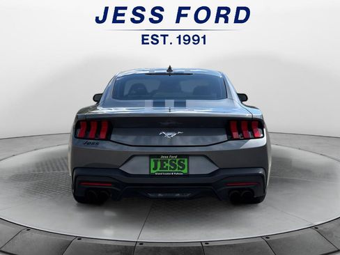 Used 2024 Ford Mustang Coupe image 4
