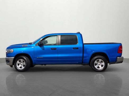 Used 2025 RAM 1500 Big Horn AWD/4WD image 3