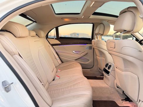 Used 2018 Mercedes-Benz S 560 4MATIC Sedan image 20