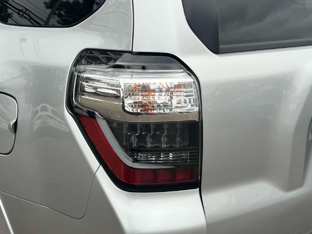 Certified 2024 Toyota 4Runner SR5 AWD/4WD image 12