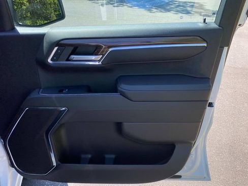 Used 2024 Chevrolet Silverado 1500 LT AWD/4WD image 35