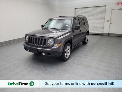 Used 2016 Jeep Patriot Latitude w/ Sun/Sound Group
