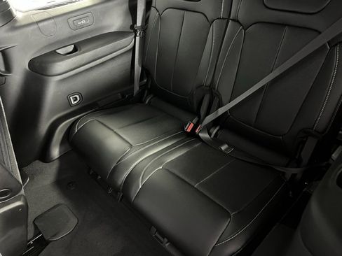 Certified 2024 Jeep Grand Cherokee L Limited w/ Luxury Tech Group II image 27