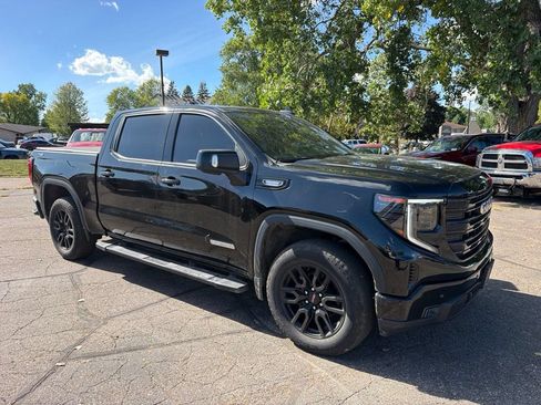 Used 2024 GMC Sierra 1500 Elevation w/ Elevation Premium Package AWD/4WD image 3