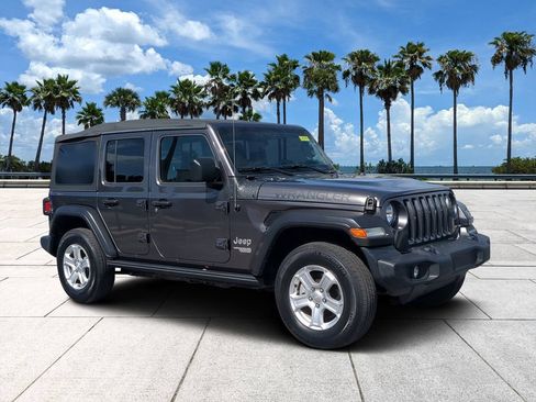 Used 2020 Jeep Wrangler Unlimited Sport S AWD/4WD image 2