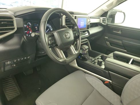Used 2024 Toyota Tundra SR5 w/ SR5 Convenience Package AWD/4WD image 16