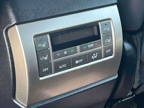 Used 2020 Lexus GX 460 Premium w/ Premium Package image 17