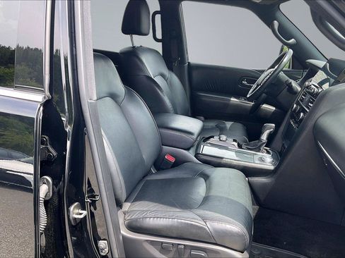 Certified 2023 Nissan Armada SL w/ Midnight Edition Package AWD/4WD image 7