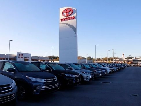 Used 2022 Nissan Frontier PRO-4X w/ Pro-4X Premium Package image 14