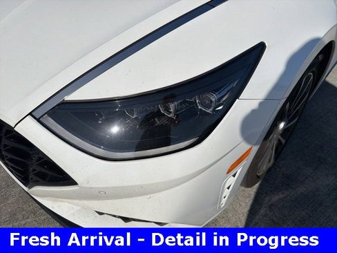 Used 2022 Hyundai Sonata Limited image 2