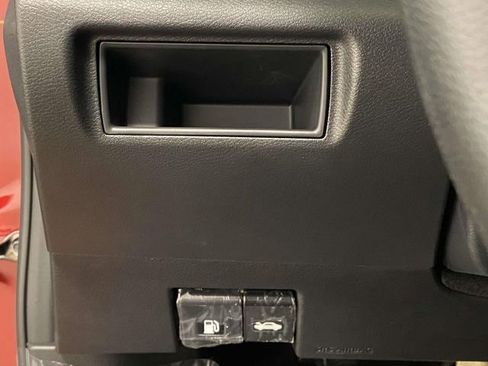 New 2025 Nissan Versa SV w/ Trunk Package image 17