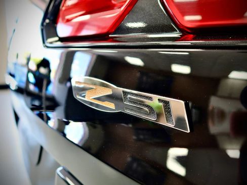 Used 2016 Chevrolet Corvette Stingray Convertible w/ 2LT Preferred Equipment Group RWD image 9
