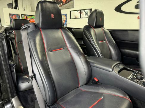 Used 2017 Rolls-Royce Dawn image 21