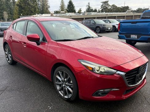 Used 2018 MAZDA MAZDA3 Grand Touring w/ Premium Equipment Package image 2