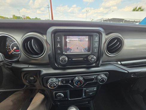 Used 2021 Jeep Gladiator Sport w/ Trailer Tow Package AWD/4WD image 19