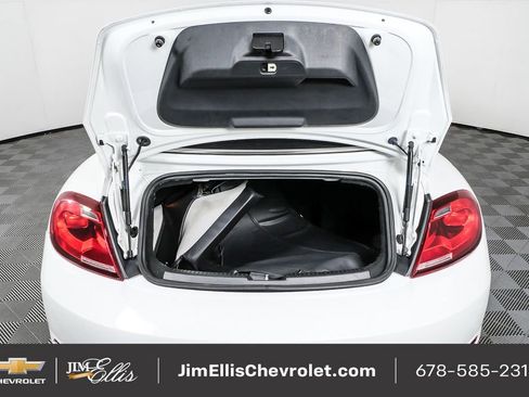 Used 2018 Volkswagen Beetle 2.0T S image 28