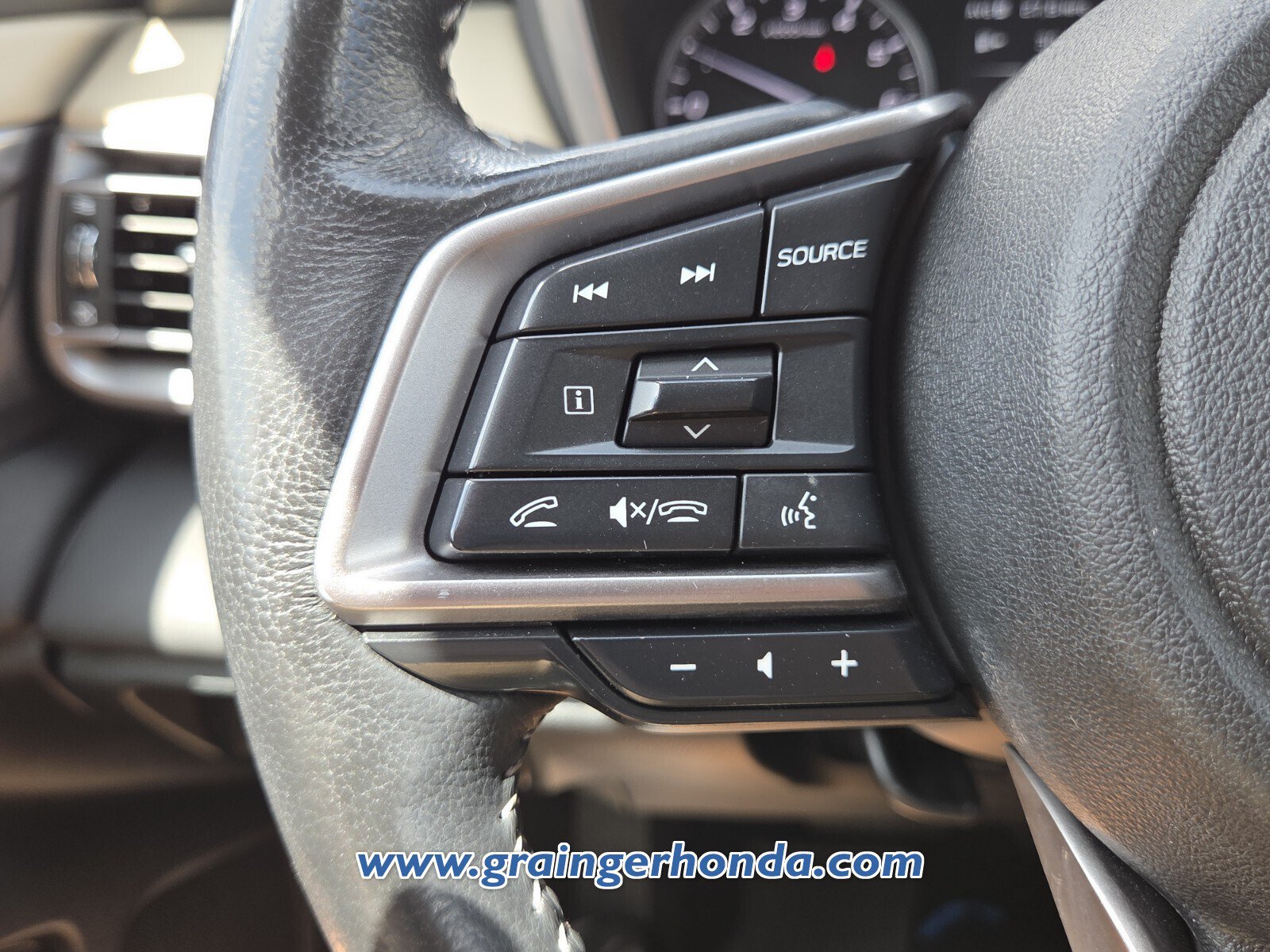 Used 2023 Subaru Outback Limited AWD/4WD image 19