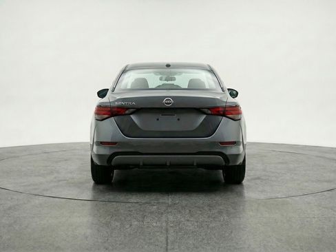 Used 2025 Nissan Sentra SV image 7
