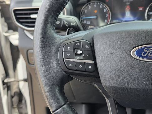 Used 2020 Ford Explorer XLT w/ Equipment Group 202A AWD/4WD image 25