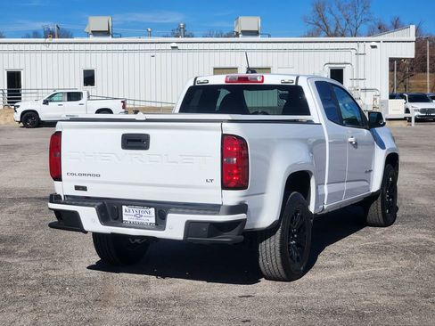 Used 2022 Chevrolet Colorado LT w/ Fleet Safety Package image 5