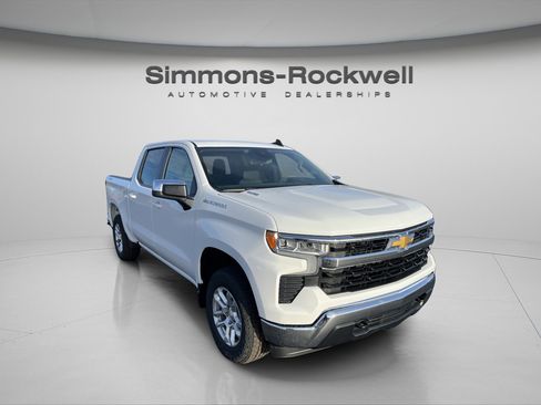 New 2026 Chevrolet Silverado 1500 LT image 3