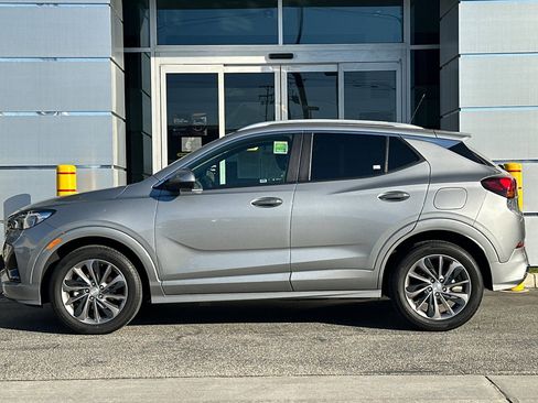 Used 2023 Buick Encore GX Select w/ Sport Touring Package image 7