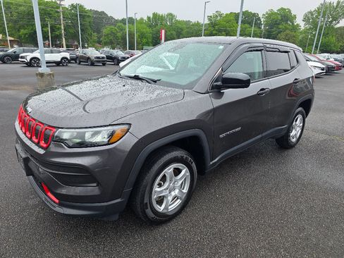 Used 2022 Jeep Compass Sport AWD/4WD image 7